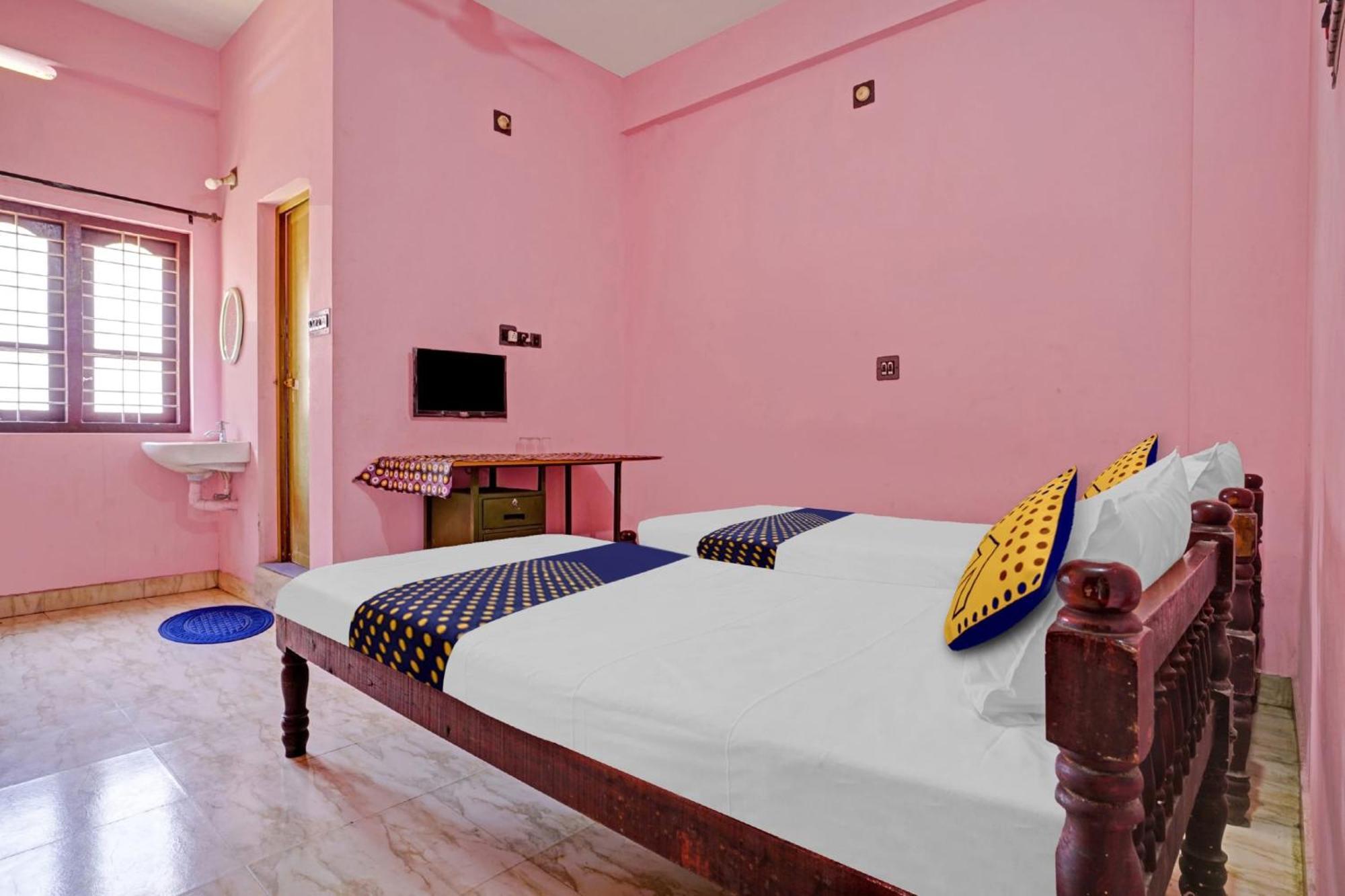 Hotel O Ss Residency Punalur エクステリア 写真