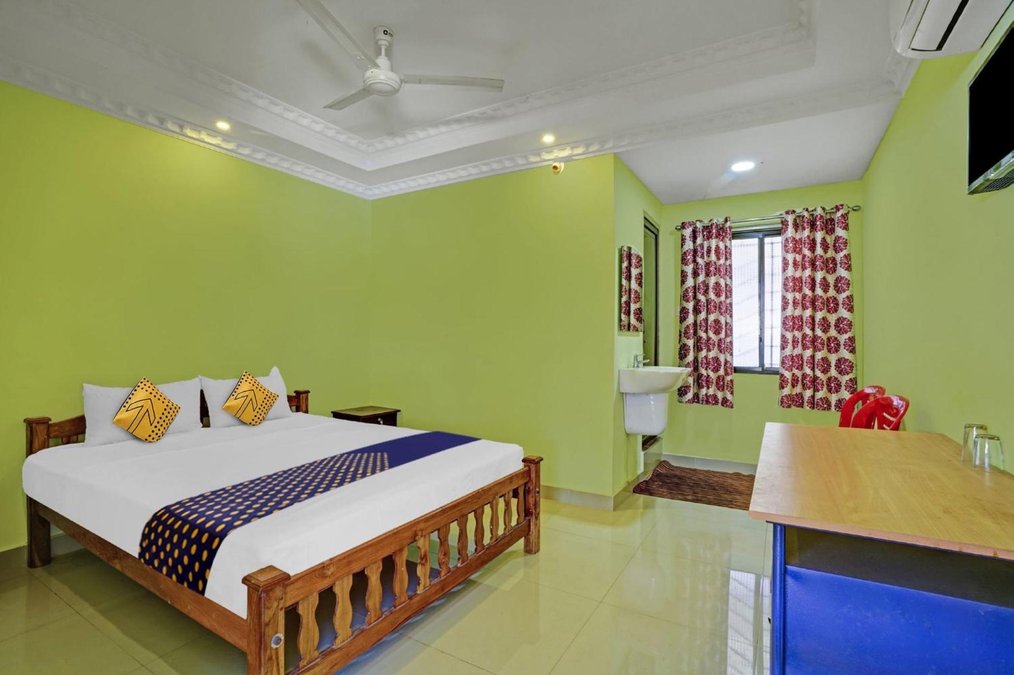 Hotel O Ss Residency Punalur エクステリア 写真